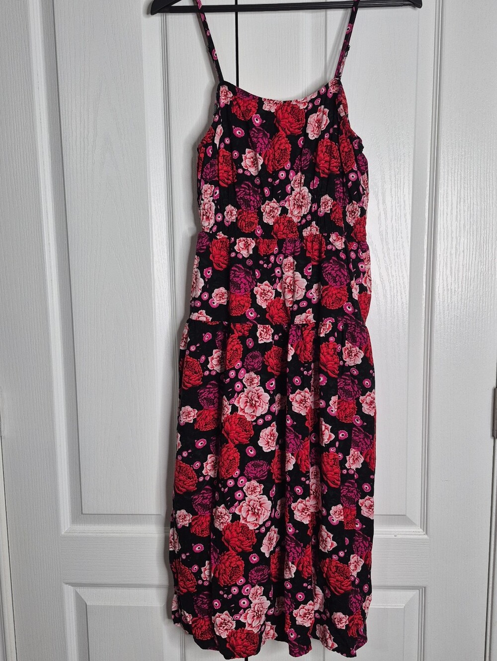 Old Navy Womens Floral Midi Dress Red Pink Black Smocked Tiered Size M